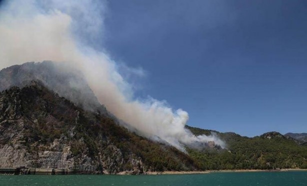 Foto - Havadaki devler Türkiye'ye giriş yaptı! Tek seferde 39 ton su bırakabiliyor