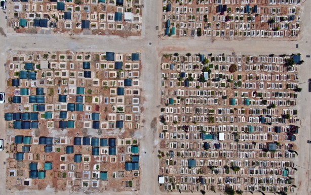 Foto - Havadan görüntüsü bile ilginç! Böyle mezarlığa az rastlanır