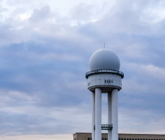 Foto - Havadayken bir anda ortadan kaybolmuştu! Esrarengiz uçak 37 yıl sonra iniş yaptı