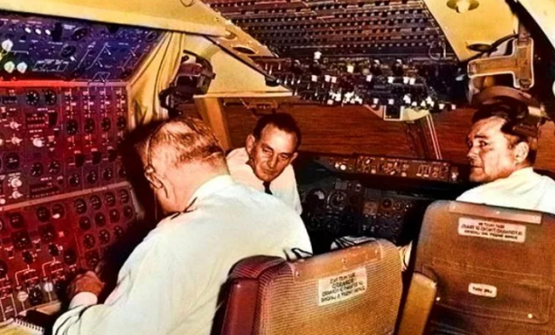 Foto - Havadayken bir anda ortadan kaybolmuştu! Esrarengiz uçak 37 yıl sonra iniş yaptı