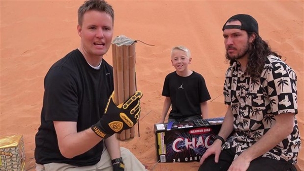 Foto - Havai fişeğin içinde ne var?