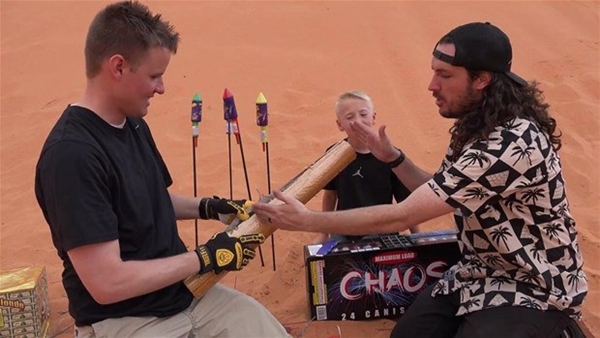 Foto - Havai fişeğin içinde ne var?