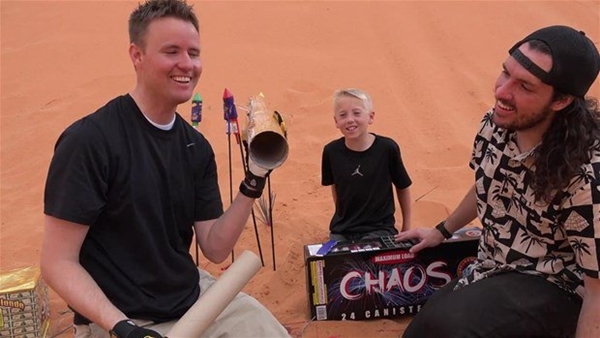 Foto - Havai fişeğin içinde ne var?