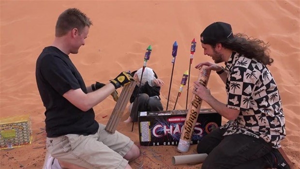 Foto - Havai fişeğin içinde ne var?