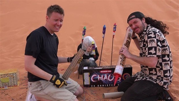 Foto - Havai fişeğin içinde ne var?