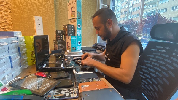 Foto - Havalar ısındı tehlike arttı! Telefonunuzu bu sebeple uzun süre şarjda bırakmayın