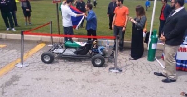 Foto - 'Havalı' Araba ürettiler