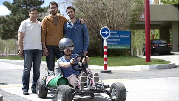 'Havalı' Araba ürettiler