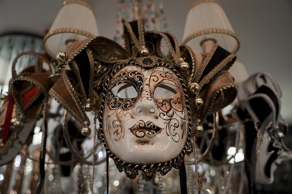 Foto - Hayal gücü cama ve metale yansıyor! Türkiye’de yapılıyor dünyayı süslüyor