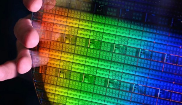 Foto - Hayal kırıklığına uğratan Intel'den Nvidia hamlesi