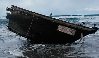 Foto - Hayalet tekne dünyayı ayağa kaldırdı! İçinden çıkanları gören polis ekipleri dehşete düştü
