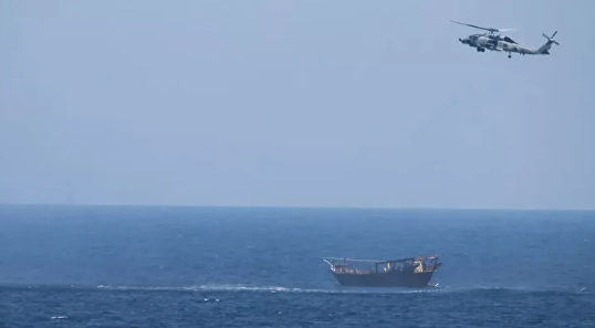 Foto - Hayalet tekne dünyayı ayağa kaldırdı! İçinden çıkanları gören polis ekipleri dehşete düştü