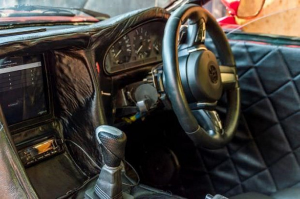 Foto - Hayalindeki arabayı evin garajında yaptı!