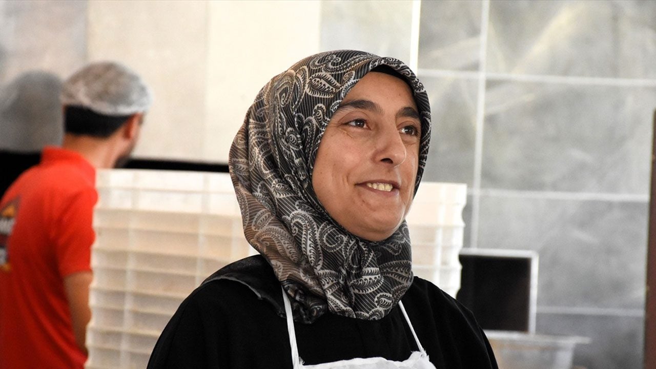 Foto - Hayalini İŞKUR gerçekleştirdi! 735 bin liralık hibe desteği aldı etli ekmek fırını açtı