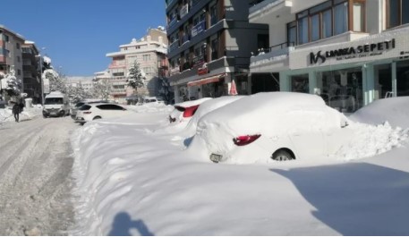 Foto - Hayat adeta durdu! Kar kalınlığı 3,5 metreyi buldu