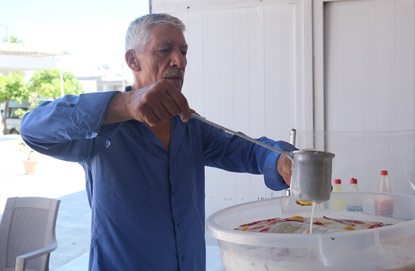 Foto - Hayatının şokunu yaşadı! Koynunda yılan beslemek sözü gerçek oldu