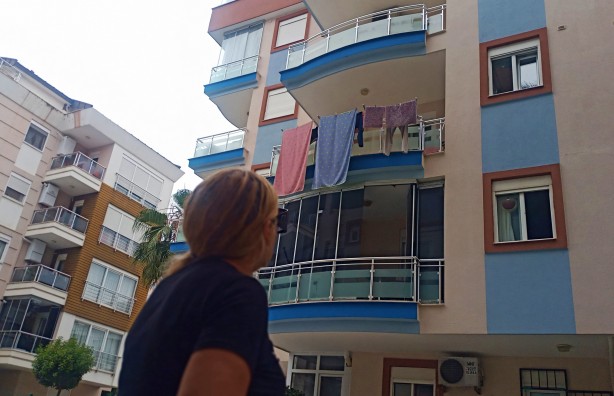 Foto - Hayatının şokunu yaşıyor! Antalya'dan ev alan rus neye uğradığını şaşırdı