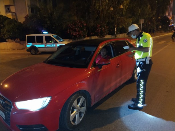 Foto - Hayatlarını hiçe saydılar! Polisler affetmedi