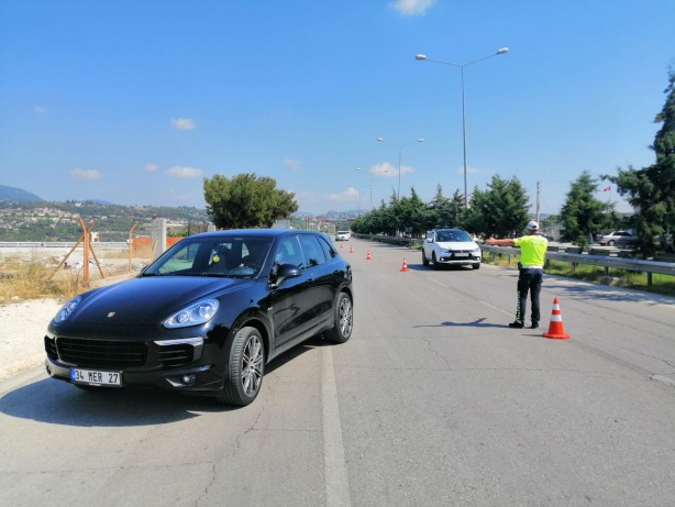 Foto - Hayatlarını hiçe saydılar! Polisler affetmedi