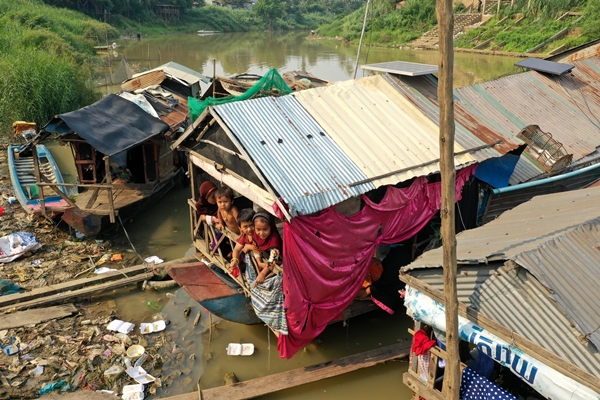 Foto - Hayatlarını "tekne evlerde" sürdürüyorlar