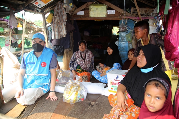Foto - Hayatlarını "tekne evlerde" sürdürüyorlar