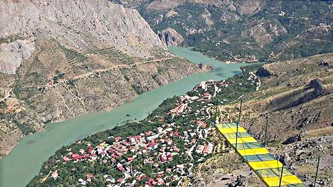 Haydi herkes şimdi Kemaliye (Eğin)'e... 46. Uluslararası Kültür ve Doğa Sporları Şenliği başlıyor