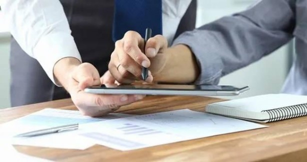 Foto - Hayırdır Mark bu telaş niye? 100 milyon dolarlık sığınak inşa etti