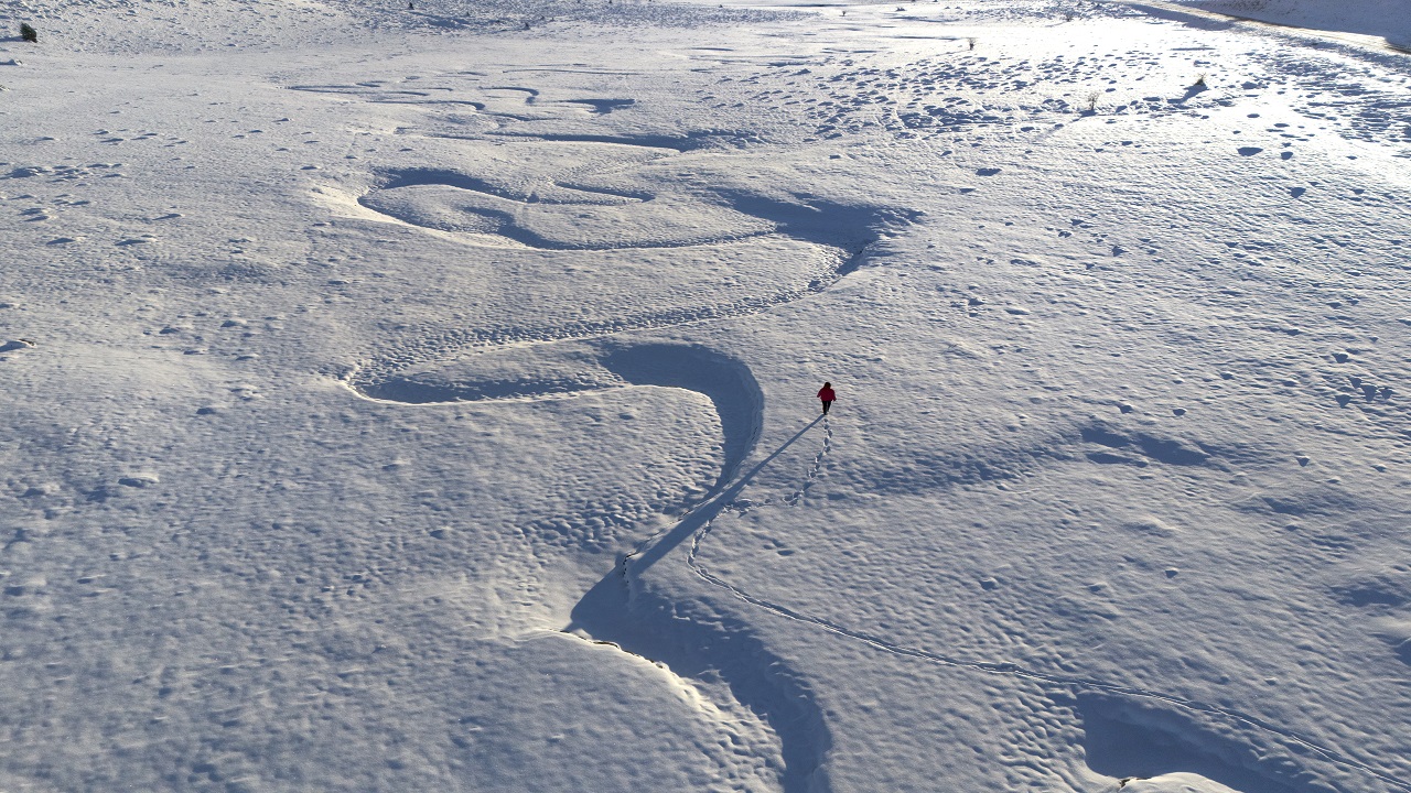 Hayran bırakan kış manzarası! Bingöl’ün karla örtülü menderesleri 