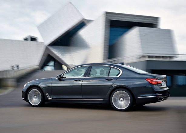 Foto - Hayran kalacaksınız: 2016 BMW 7-Series
