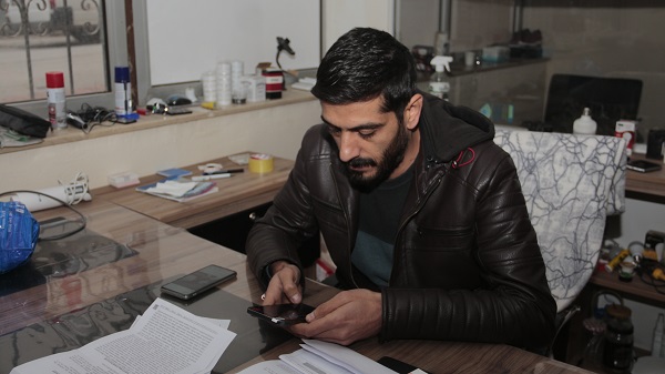 Foto - Hayret ki ne hayret! Hala bu tufaya düşenler var