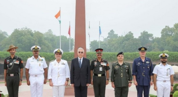 Foto - Hayret verici imza! Yunanistan, "TB2 SİHA'ları vurmak için füze yapıyoruz" diyen ülke ile anlaştı