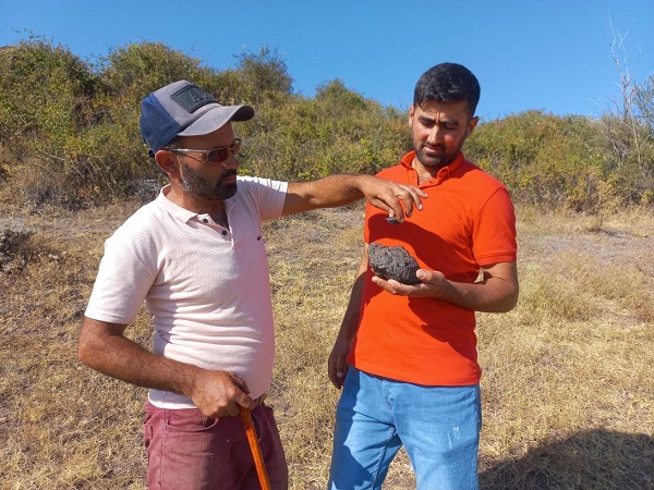 Foto - Hayvan otlatırken buldu! Kimse bu taşın ne olduğunu anlayamadı