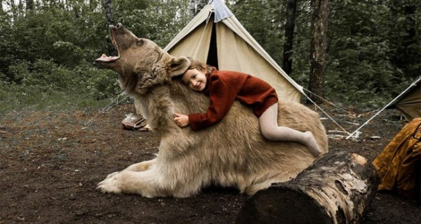 Foto - Hayvanlarla insanların tehlikeli yakınlaşması!