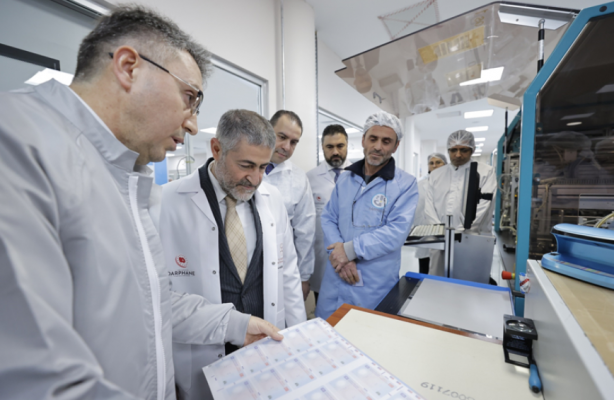 Foto - Hazine ve Maliye Bakanı Nureddin Nebati, Darphane'yi ziyaret etti