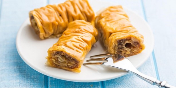 Hazır yufkadan burma baklava şerbeti nasıl ayarlanır? Bayram için burma baklava tarifi