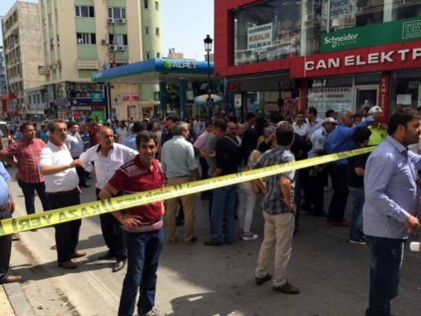 Foto - HDP binalarına saldırı