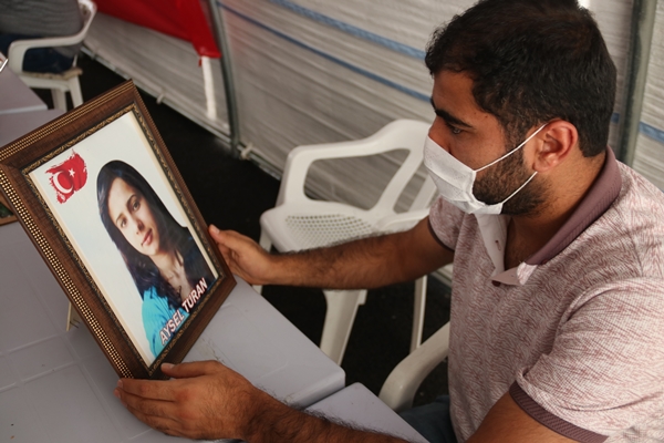 Foto - HDP'li yöneticilerden evlat nöbetindeki acılı babaya alçak tehdit
