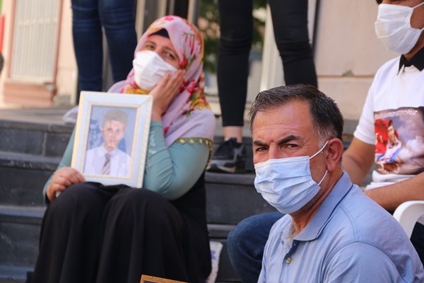 Foto - HDP'li yöneticilerden evlat nöbetindeki acılı babaya alçak tehdit