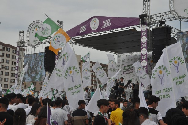 Foto - HDP'liler Cizre mitinginden sonra polise saldırdı!