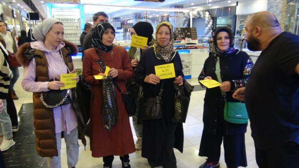 Foto - Hediye altın olunca uzun kuyruk oluştu! 4 gün devam edecek