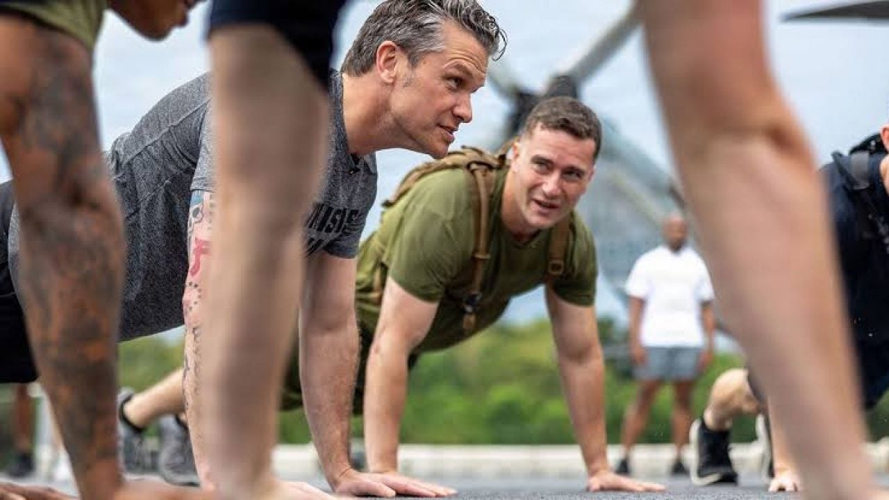 Foto - Hegseth’ten İran’a tehdit: Masada vazgeçmezse yıkımla karşılaşacak