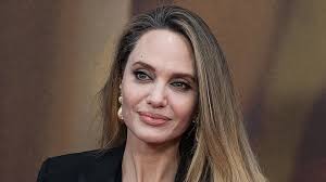 Foto - Helal olsun! Bizimkilerin yapamadığını elin Angelina Jolie’si yaptı