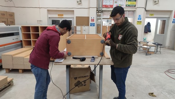 Foto - Helal olsun gençler! Darphane gibi okul