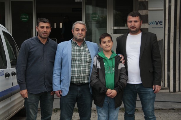 Foto - Helal olsun sana! 10 yaşındaki çocuktan adamlık dersi