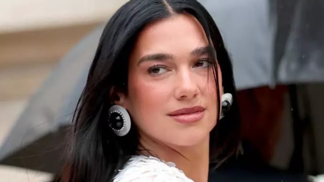 Foto - Helal olsun sana: İsrail yanlısı menajerine acımadı!