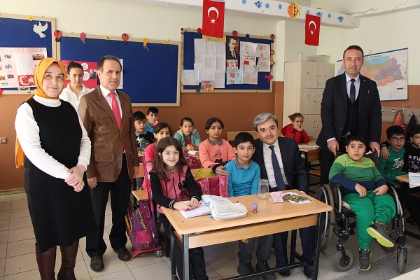 Foto - Helal olsun sana! Minik öğrenci öyle bir laf etti ki…