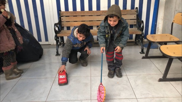 Foto - Helal olsun Türk polisine! Sözde medeni Avrupa'ya insanlık dersi 