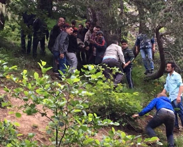 Foto - Helikopterin düştüğü bölgeden ilk fotoğraflar