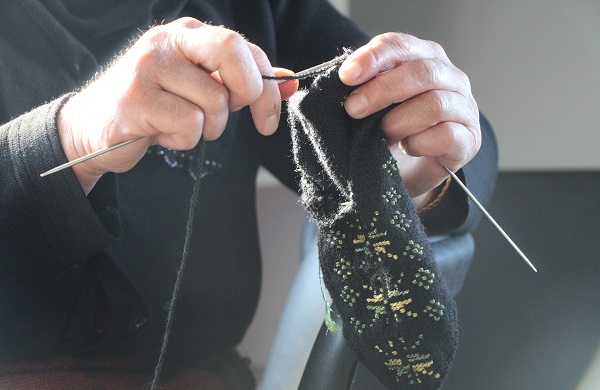 Hem çocuklar hem de kadınların yüzü güldü! Eski köy okulu gelir kapısı oldu