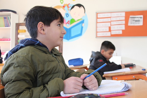 Foto - Hem çocuklar hem de kadınların yüzü güldü! Eski köy okulu gelir kapısı oldu